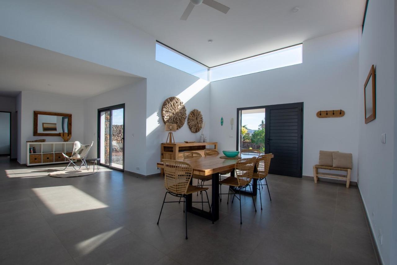 North Shore Villas, Villa Makai, Heated & Shared Pool ลาคาเรส ภายนอก รูปภาพ