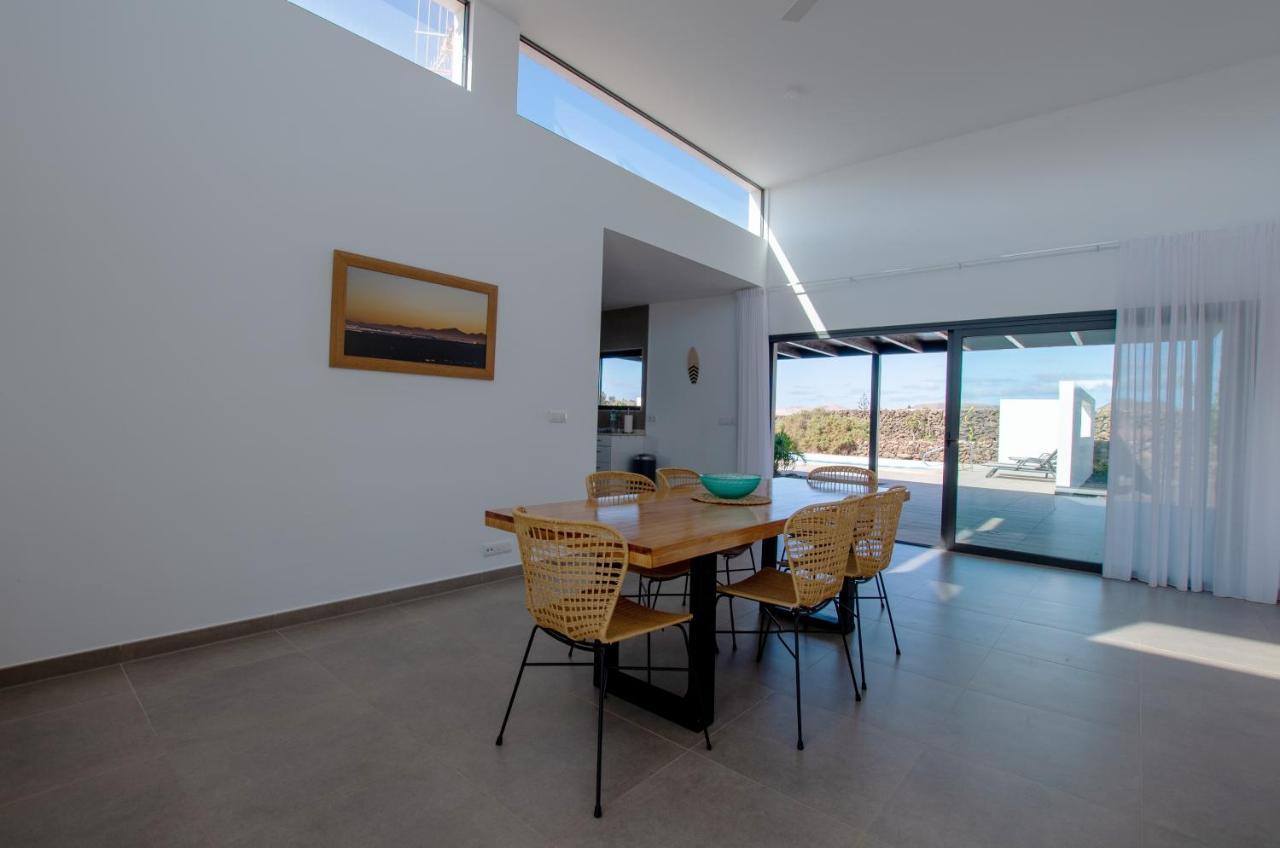 North Shore Villas, Villa Makai, Heated & Shared Pool ลาคาเรส ภายนอก รูปภาพ