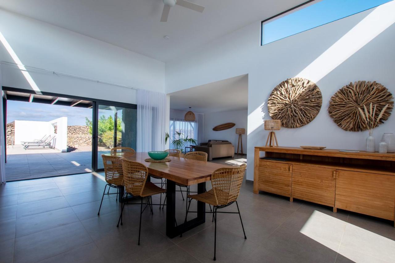 North Shore Villas, Villa Makai, Heated & Shared Pool ลาคาเรส ภายนอก รูปภาพ
