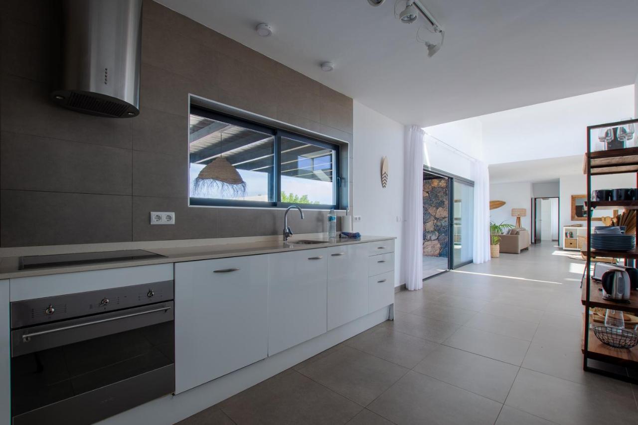 North Shore Villas, Villa Makai, Heated & Shared Pool ลาคาเรส ภายนอก รูปภาพ