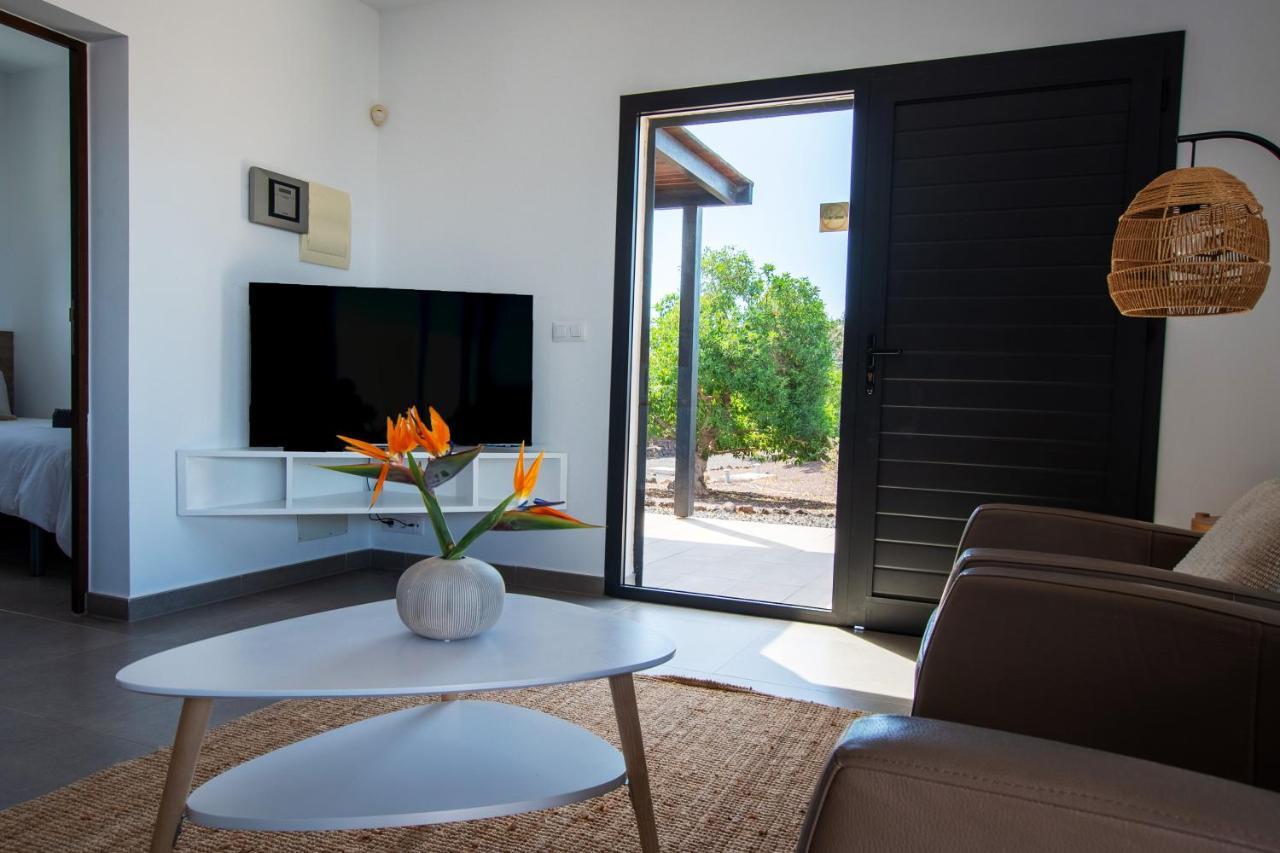 North Shore Villas, Villa Makai, Heated & Shared Pool ลาคาเรส ภายนอก รูปภาพ
