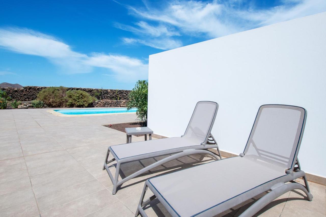 North Shore Villas, Villa Makai, Heated & Shared Pool ลาคาเรส ภายนอก รูปภาพ