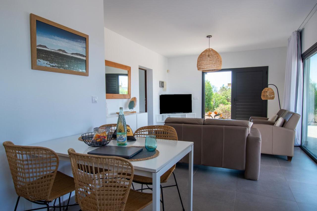 North Shore Villas, Villa Makai, Heated & Shared Pool ลาคาเรส ภายนอก รูปภาพ