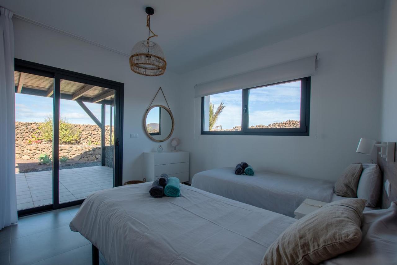 North Shore Villas, Villa Makai, Heated & Shared Pool ลาคาเรส ภายนอก รูปภาพ