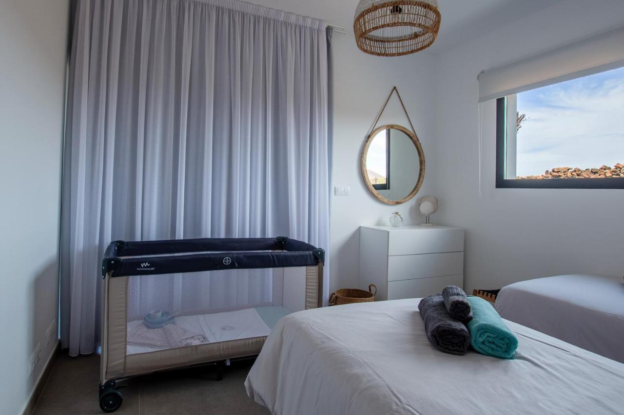 North Shore Villas, Villa Makai, Heated & Shared Pool ลาคาเรส ภายนอก รูปภาพ