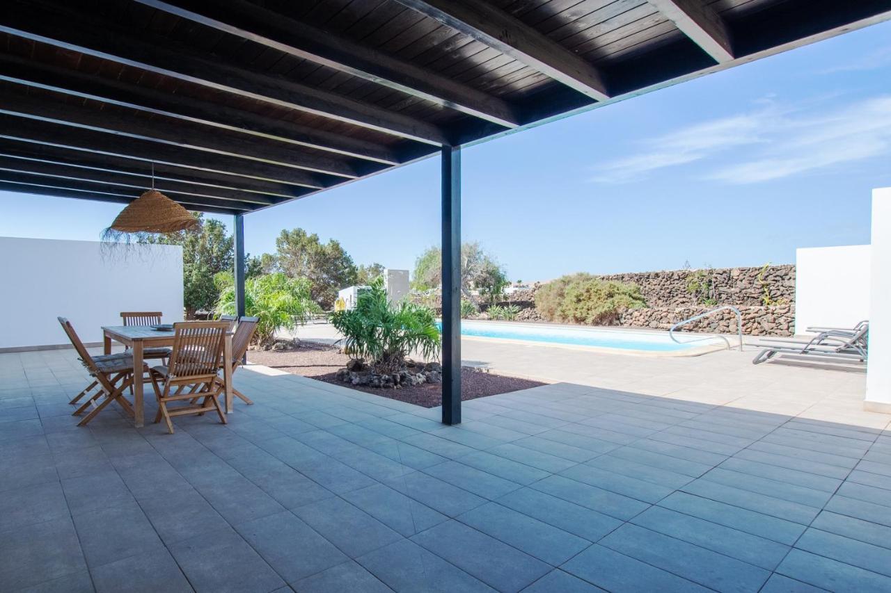 North Shore Villas, Villa Makai, Heated & Shared Pool ลาคาเรส ภายนอก รูปภาพ