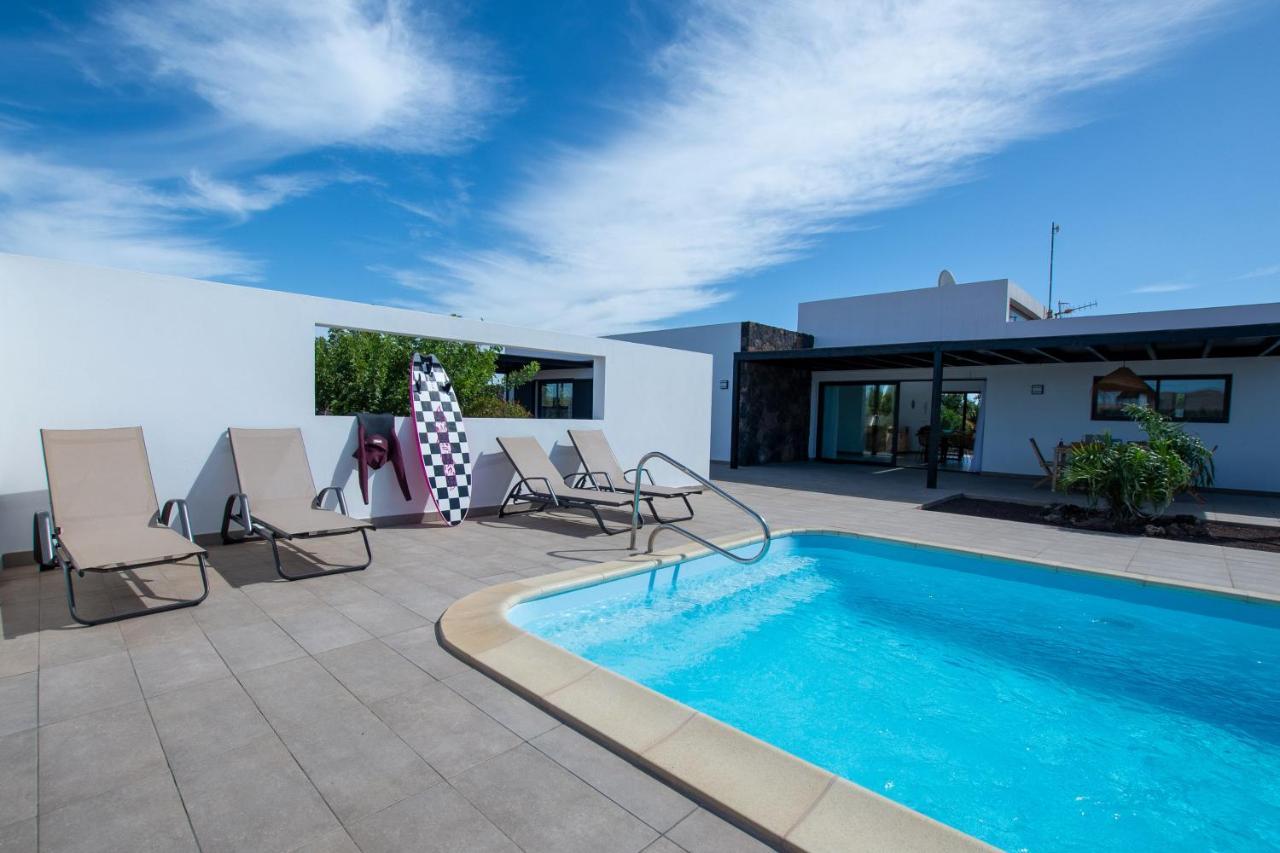 North Shore Villas, Villa Makai, Heated & Shared Pool ลาคาเรส ภายนอก รูปภาพ