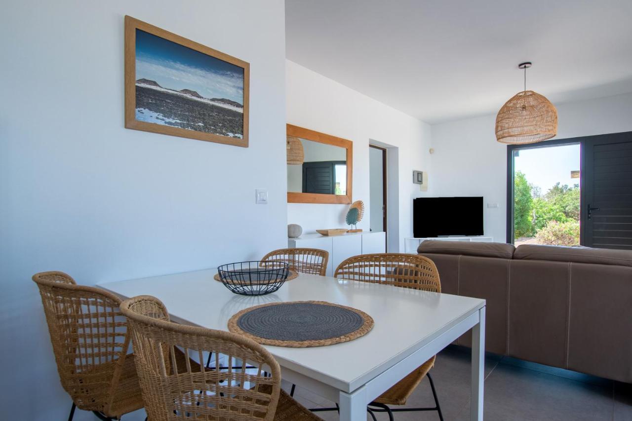 North Shore Villas, Villa Makai, Heated & Shared Pool ลาคาเรส ภายนอก รูปภาพ