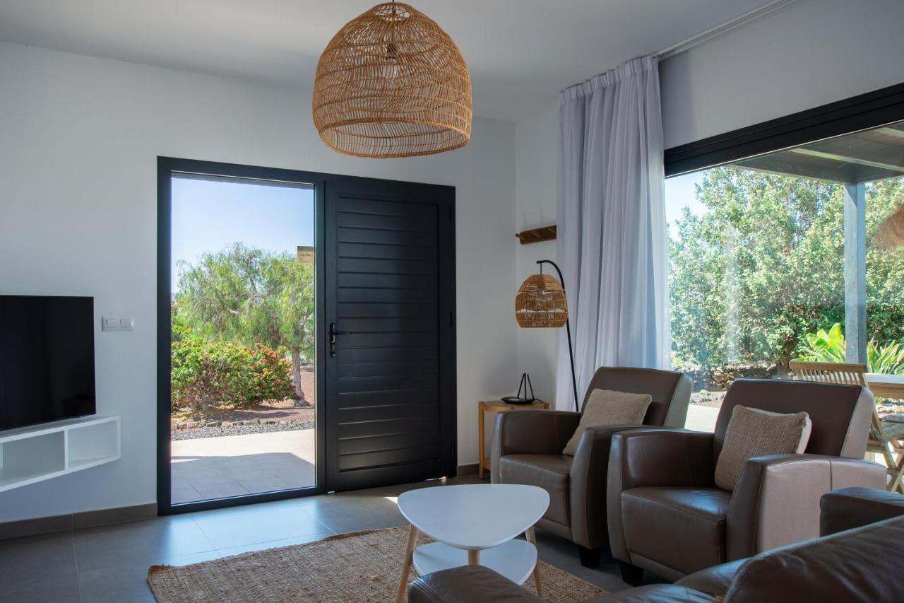 North Shore Villas, Villa Makai, Heated & Shared Pool ลาคาเรส ภายนอก รูปภาพ
