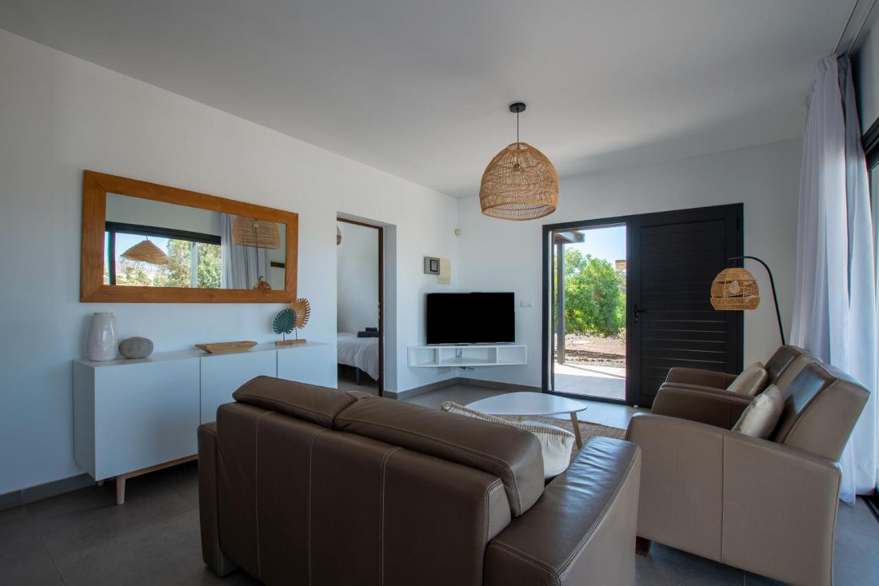 North Shore Villas, Villa Makai, Heated & Shared Pool ลาคาเรส ภายนอก รูปภาพ