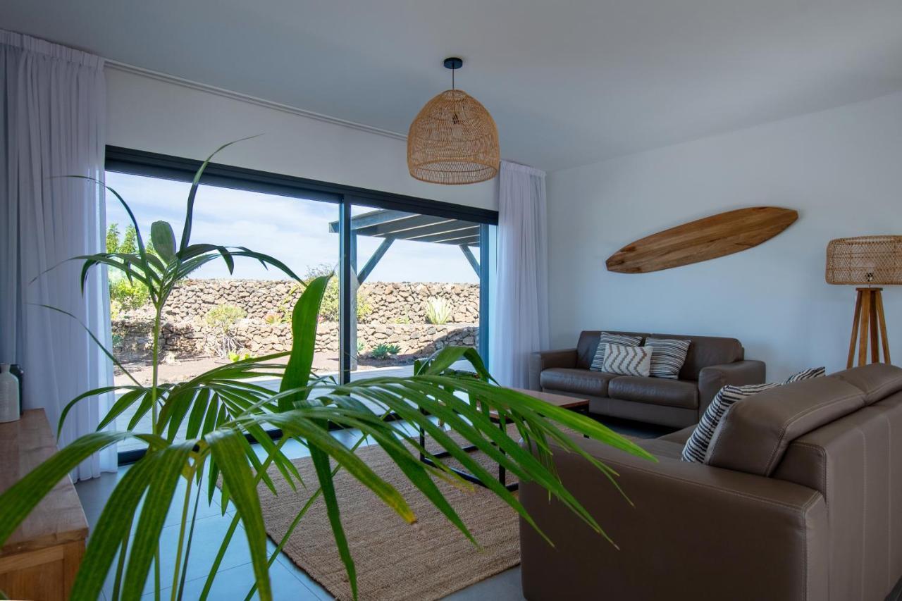 North Shore Villas, Villa Makai, Heated & Shared Pool ลาคาเรส ภายนอก รูปภาพ