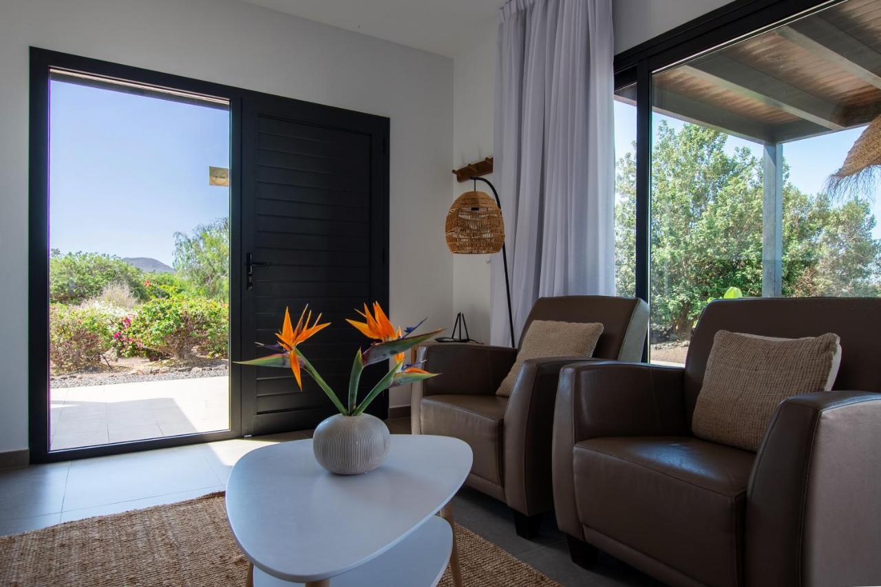 North Shore Villas, Villa Makai, Heated & Shared Pool ลาคาเรส ภายนอก รูปภาพ